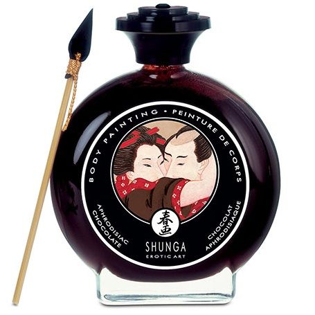 Peinture corporelle au chocolat — SHUNGA