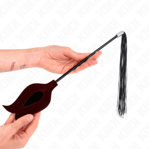Fouet à pompon en silicone forme rose 45 cm — KINK