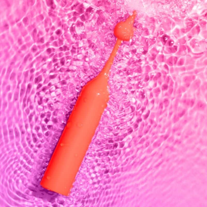 POP stimulateur clitorial haute fréquence rouge — ROMP, vue 4